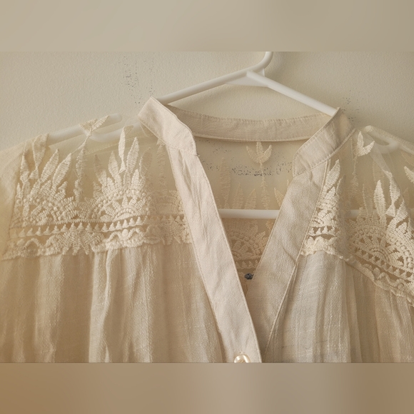 California Moonrise, Cream colored shirt, size:XS - Picture 3 of 6